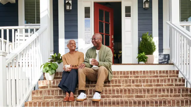 couple-porch-hardie-plank-deep-ocean